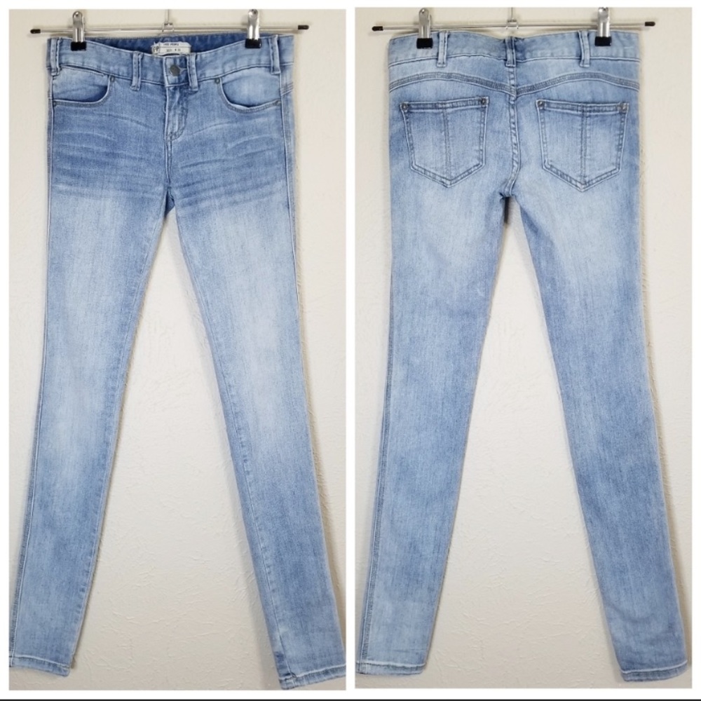 Free People Light Wash Blue Skinny Leg Jeans